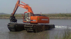 西安水陆挖掘机租赁服务